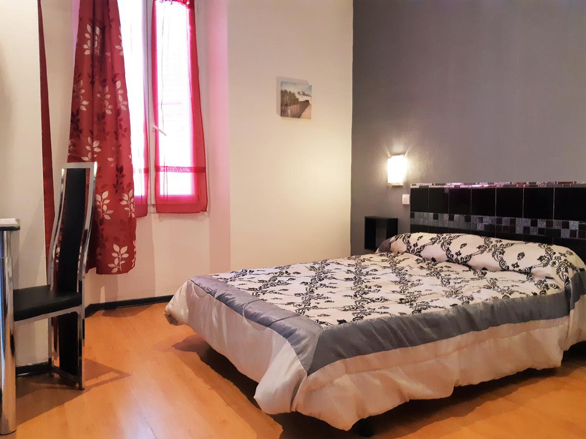 Hotel Du Parc Йер Экстерьер фото