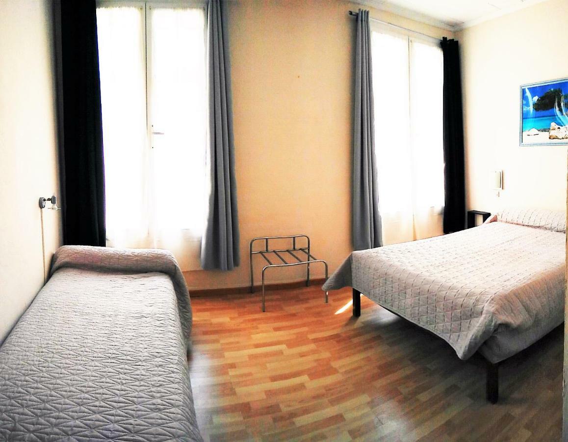 Hotel Du Parc Йер Экстерьер фото